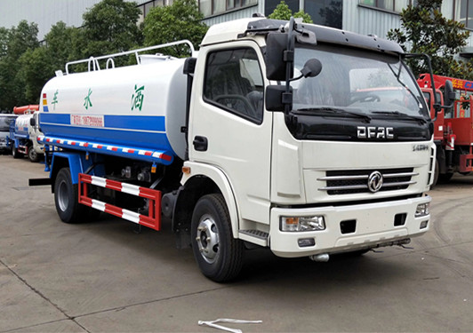 10����ˮ܇�S����10����ˮ܇�r�񣬖|�L10����ˮ܇������10����ˮ܇�N��