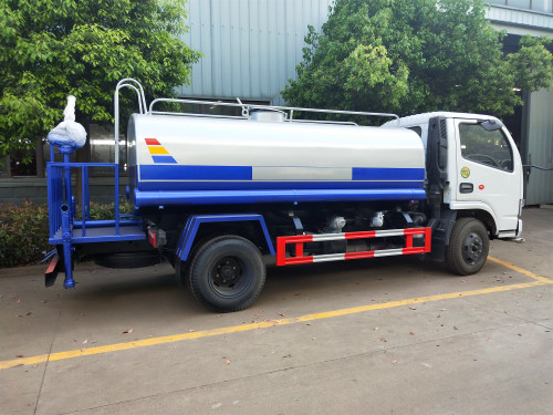 多利卡灑水車 多利卡灑水車