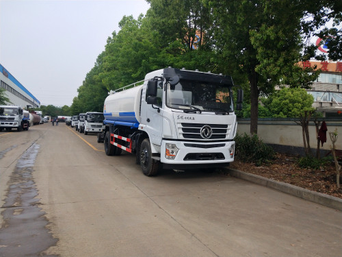 西安能買到環衛灑水車嗎,程力灑水車廠家直銷 西安能買到環衛灑水車嗎,程力灑水車廠家直銷