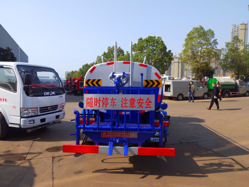 5����ˮ܇(ch��)�DƬ��λչʾ