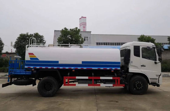 程力威牌CLW5184GSSD6型灑水車 程力威牌CLW5184GSSD6型灑水車