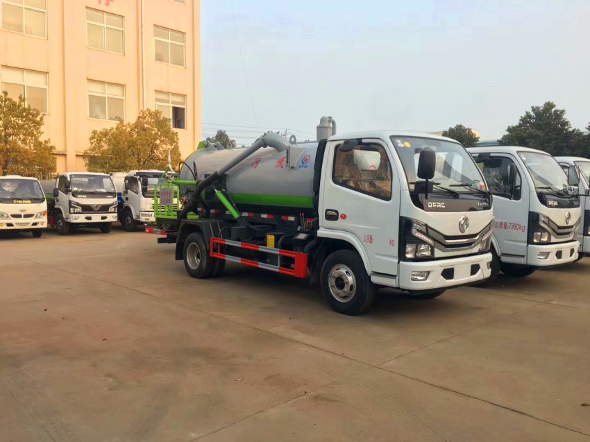 藍(lán)牌小多利卡吸污車-小型吸污車廠家直銷-湖北程力 藍(lán)牌小多利卡吸污車-小型吸污車廠家直銷-湖北程力
