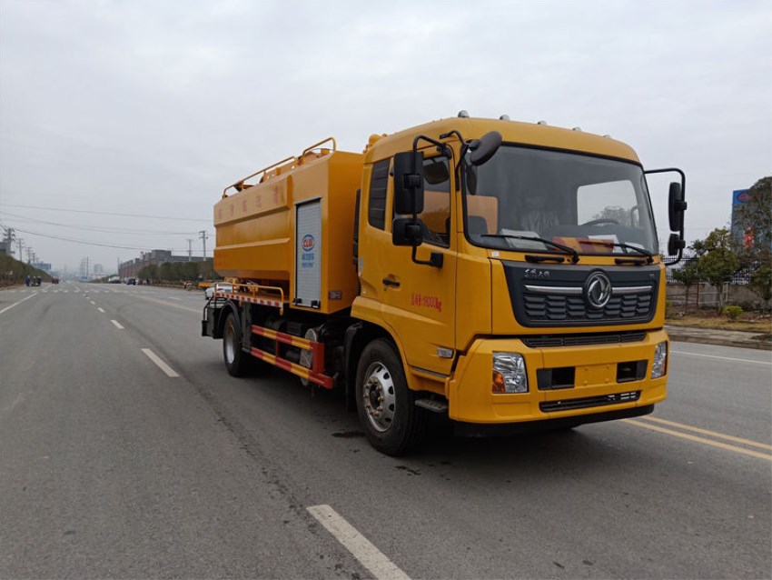 ����܇�ӷ�������ˮ���挍(sh��)��(j��ng)�v-����܇�S��ֱ�N