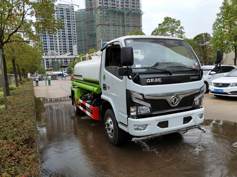 東風小多利卡5噸灑水車-東風小多利卡5噸灑水車價格-程力集團 東風小多利卡5噸灑水車-東風小多利卡5噸灑水車價格-程力集團