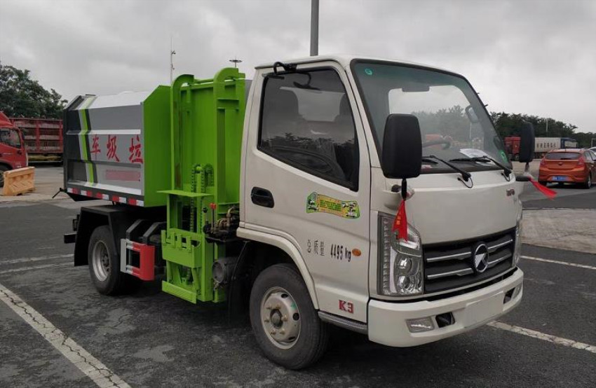 凱馬3方掛桶式垃圾車-3方掛桶式垃圾車價(jià)格報(bào)價(jià)-湖北程力 凱馬3方掛桶式垃圾車-3方掛桶式垃圾車價(jià)格報(bào)價(jià)-湖北程力