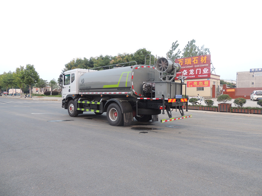 京牌灑水車(chē) 京牌灑水車(chē)