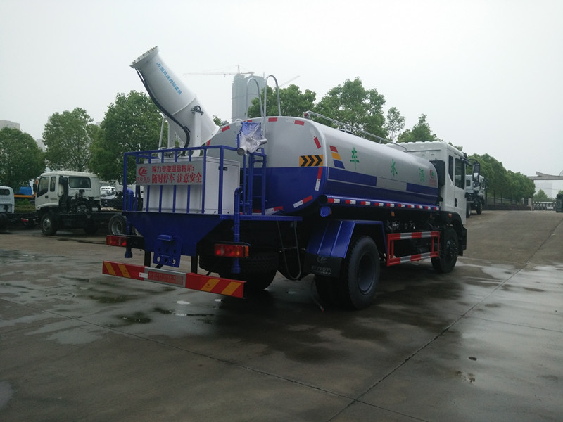 噴霧灑水車(chē) 噴霧灑水車(chē)