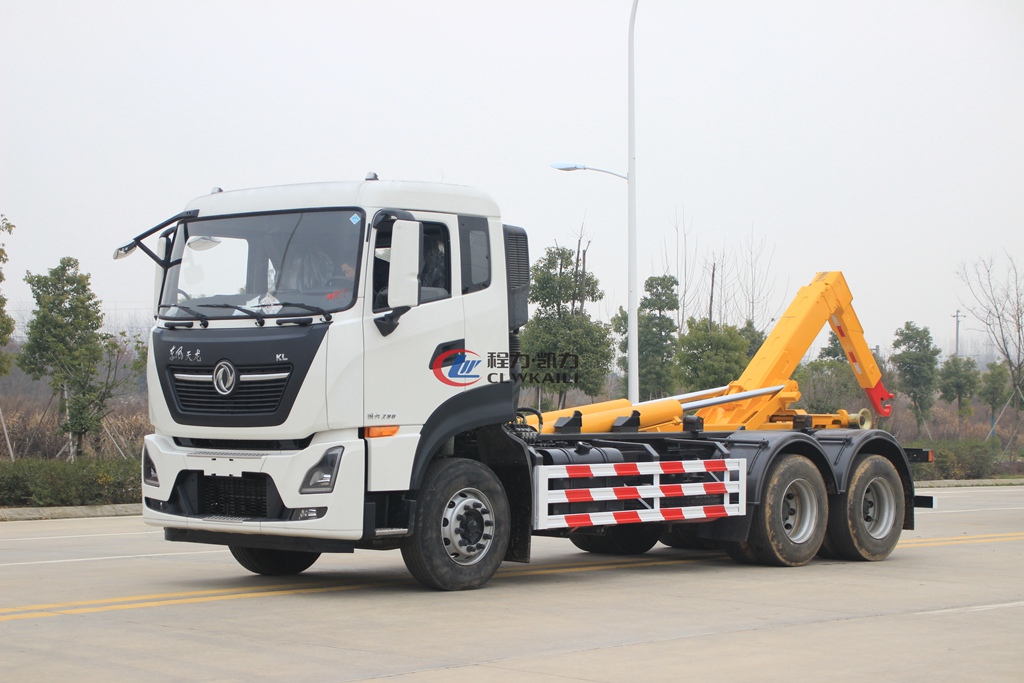 東風(fēng)天龍后雙橋勾臂式垃圾車(chē)