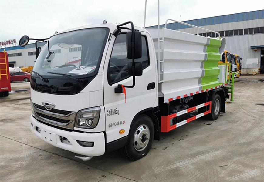 國(guó)六福田藍(lán)牌5噸灑水車(chē)圖片