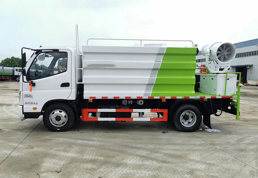 福田藍(lán)牌5噸灑水車(chē)